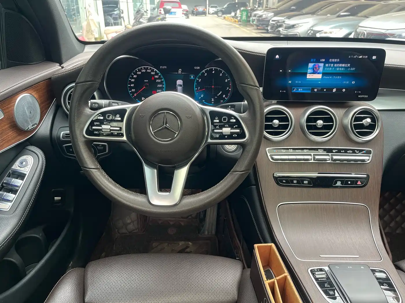 Mercedes-Benz GLC 2021 GLC 300 L 4MATIC Sporty фото 8