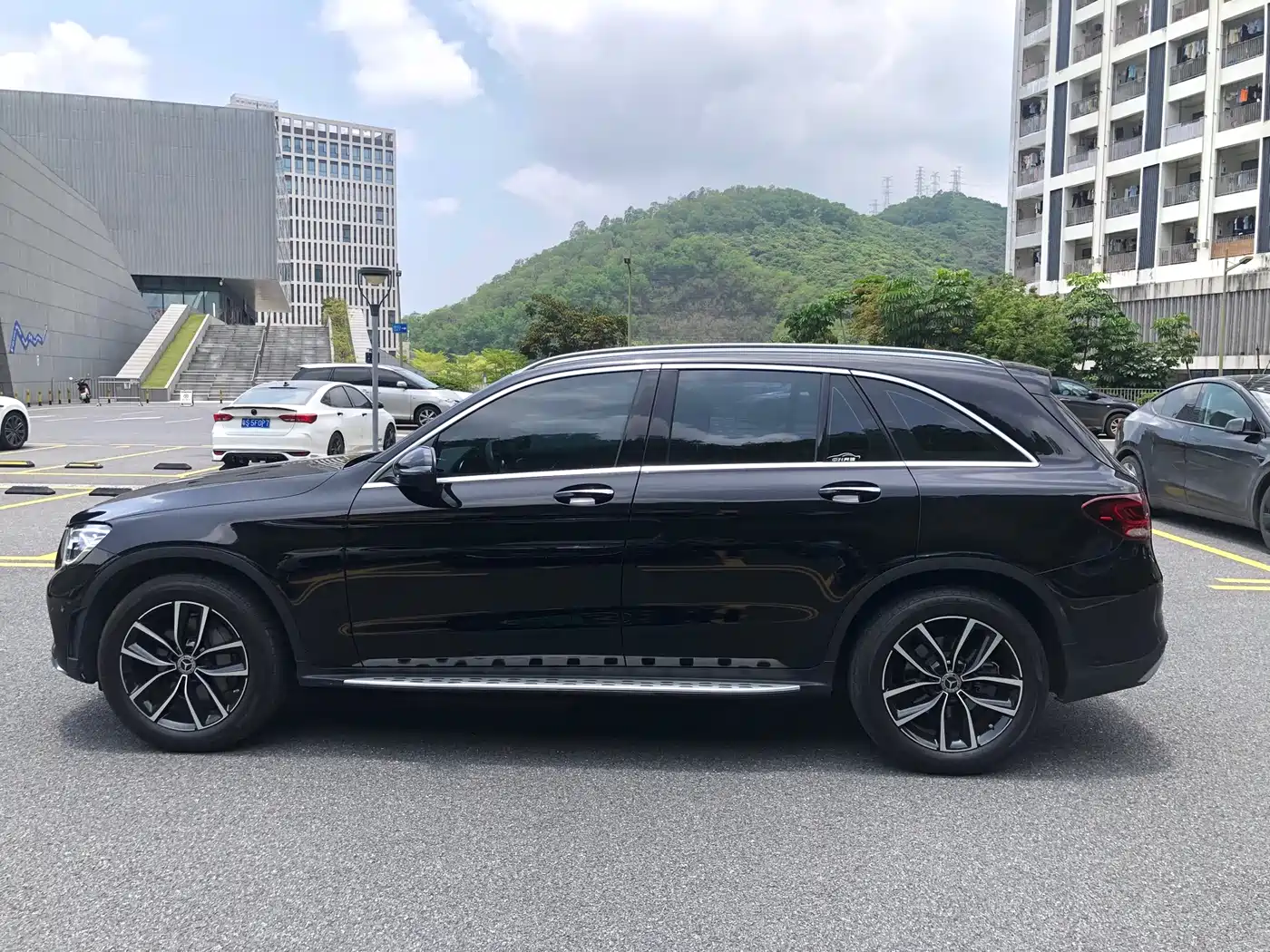 Mercedes-Benz GLC 2021 GLC 300 L 4MATIC Sporty фото 7