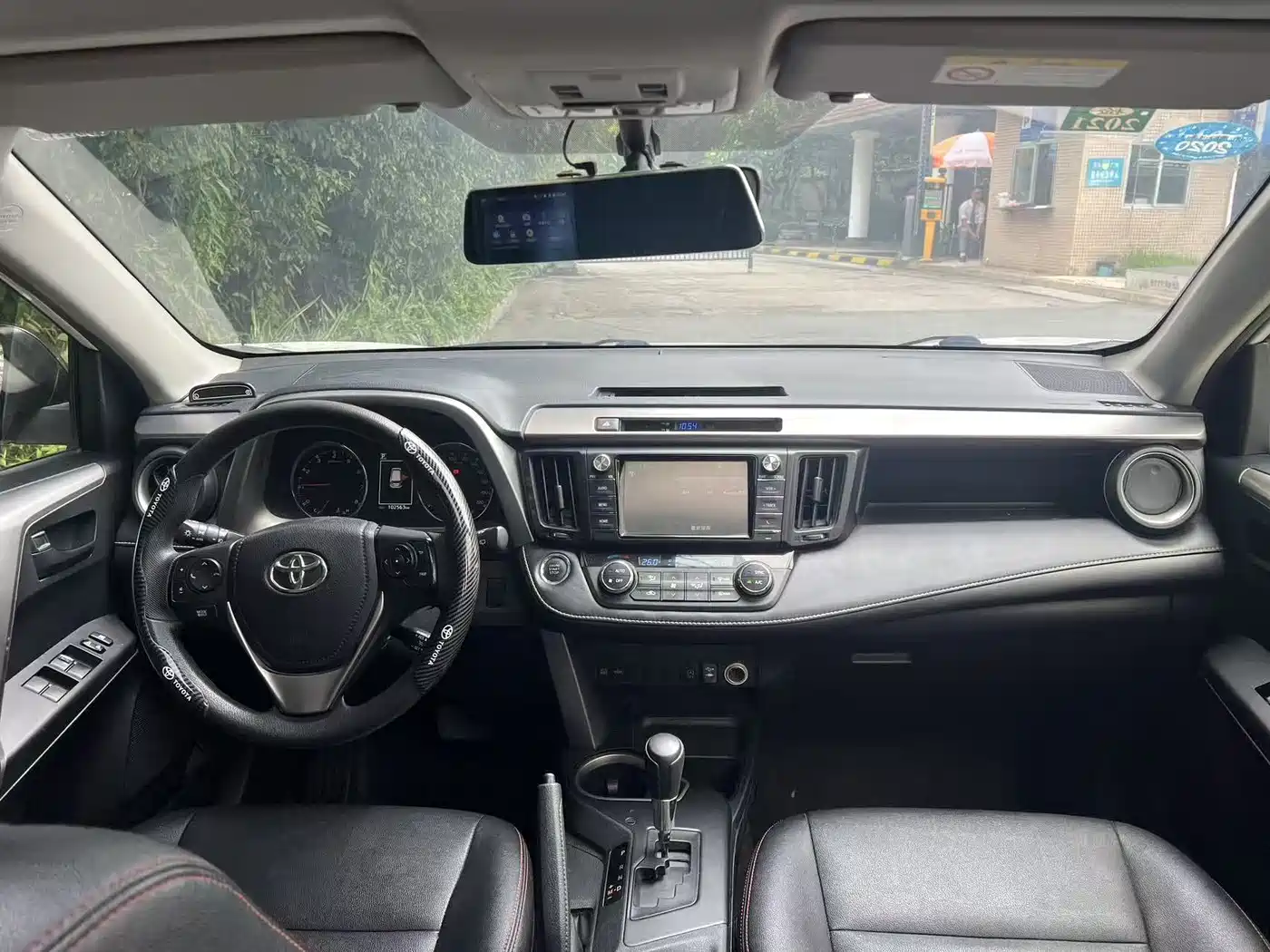 Toyota RAV4 Rongfang 2019 2.0L CVT 2WD Style X Limited Edition China VI фото 4