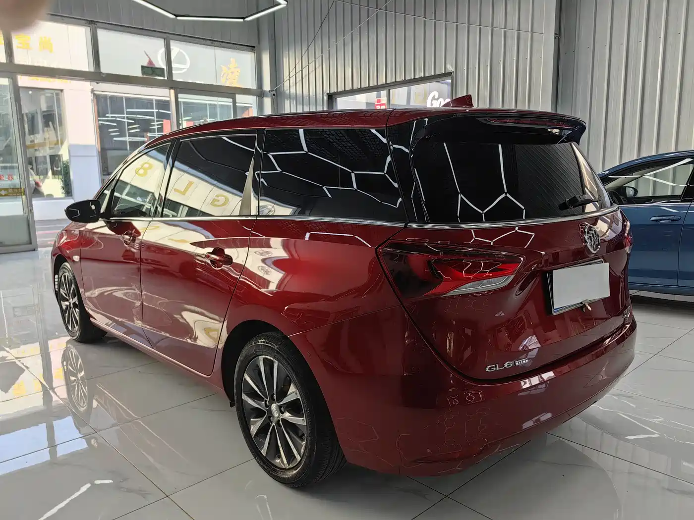 Buick GL6 2018 18T 6-Seater Premium фото 5