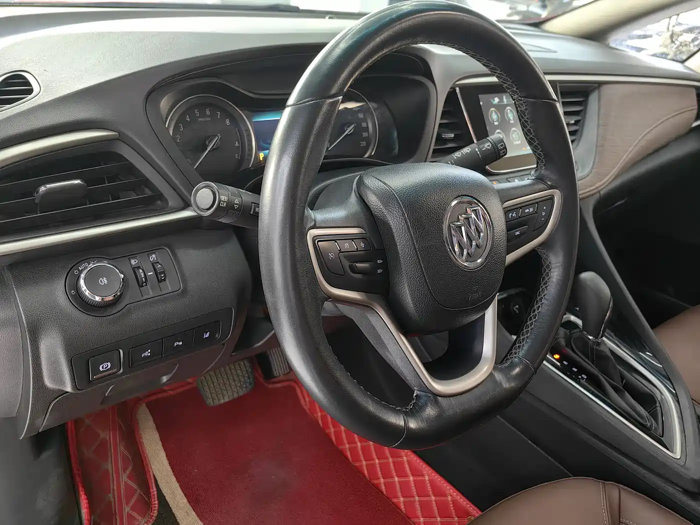Buick GL6 2018 18T 6-Seater Premium фото 9