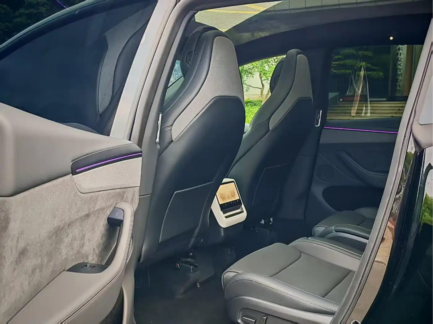 Tesla Model Y L 2025 Facelift Long Range AWD фото 5