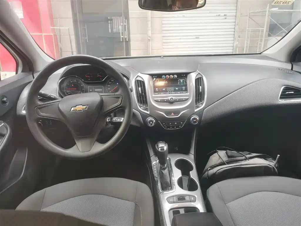 Chevrolet Cruze 2018 320 Automatic Pioneer Sunroof Edition фото 10