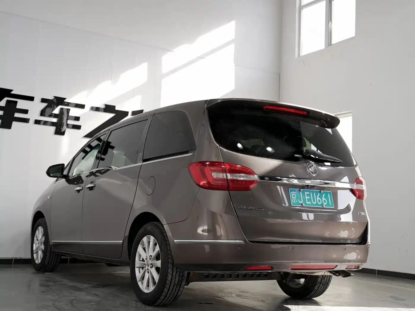 Buick GL8 2017 25S Premium Model China V фото 23