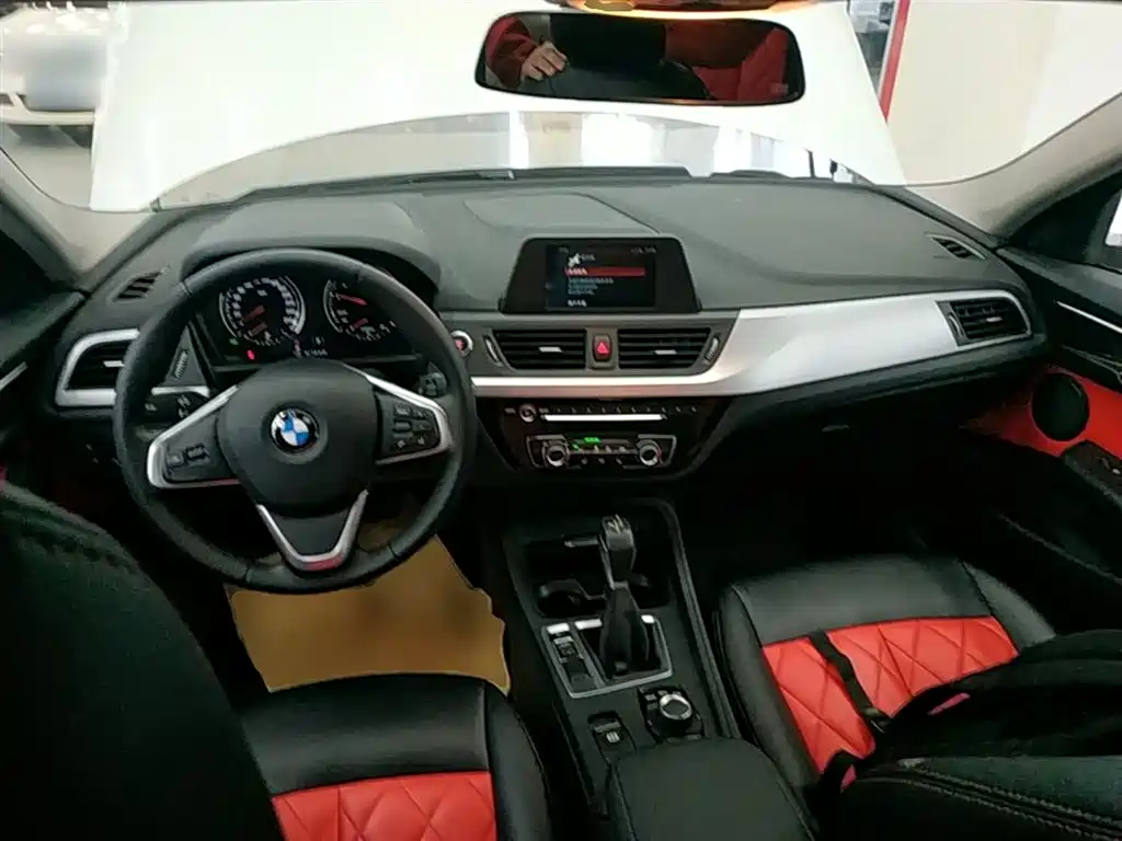 BMW 1 Series 2018 118i Fashion Edition фото 10