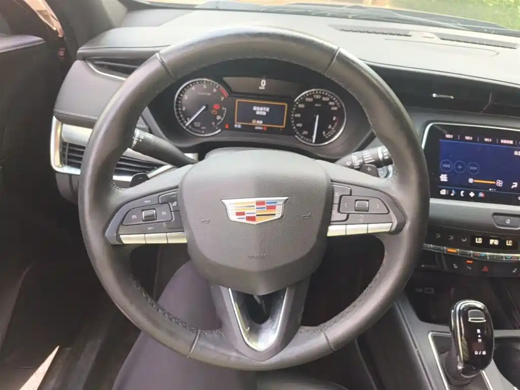 Cadillac XT4 2021 28T FWD Luxury Edition фото 11