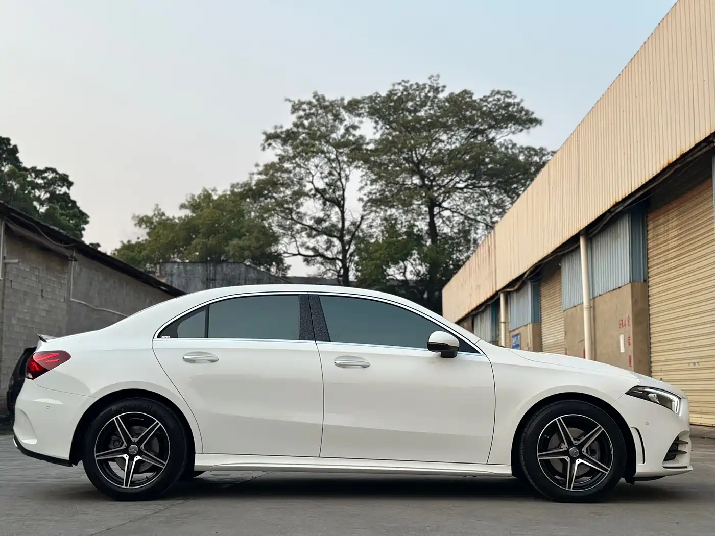 Mercedes-Benz A-Class 2021 A 200 L Sport Sedan Fashion Edition фото 5