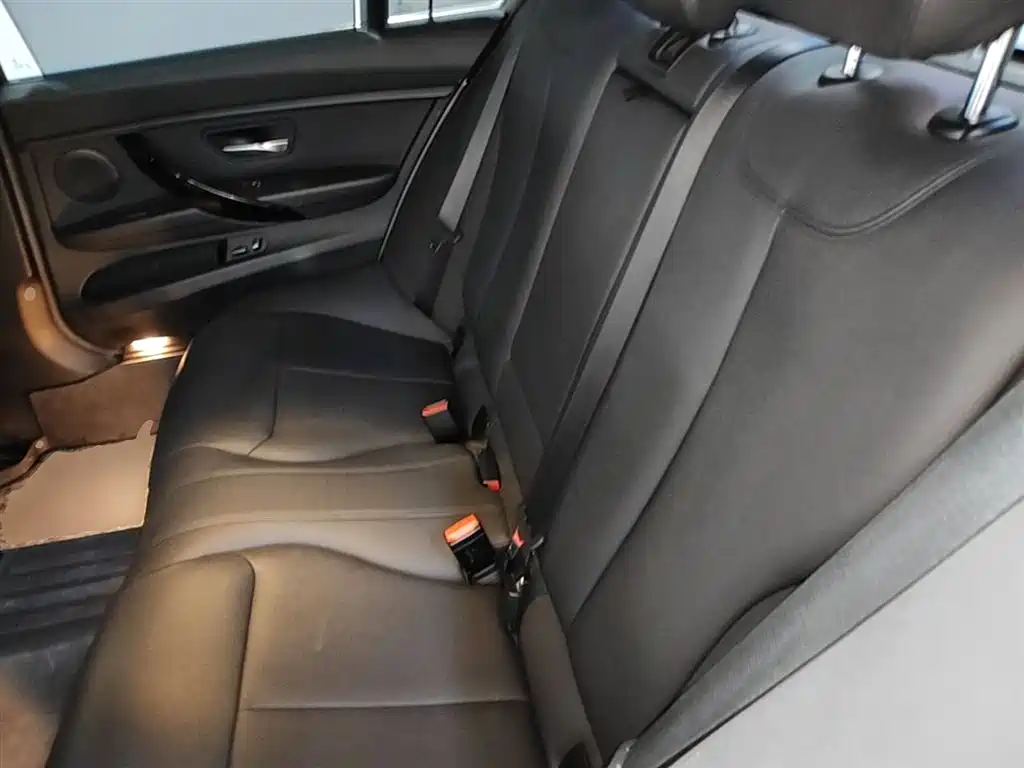 BMW 3 Series 2017 320Li Fashion фото 17