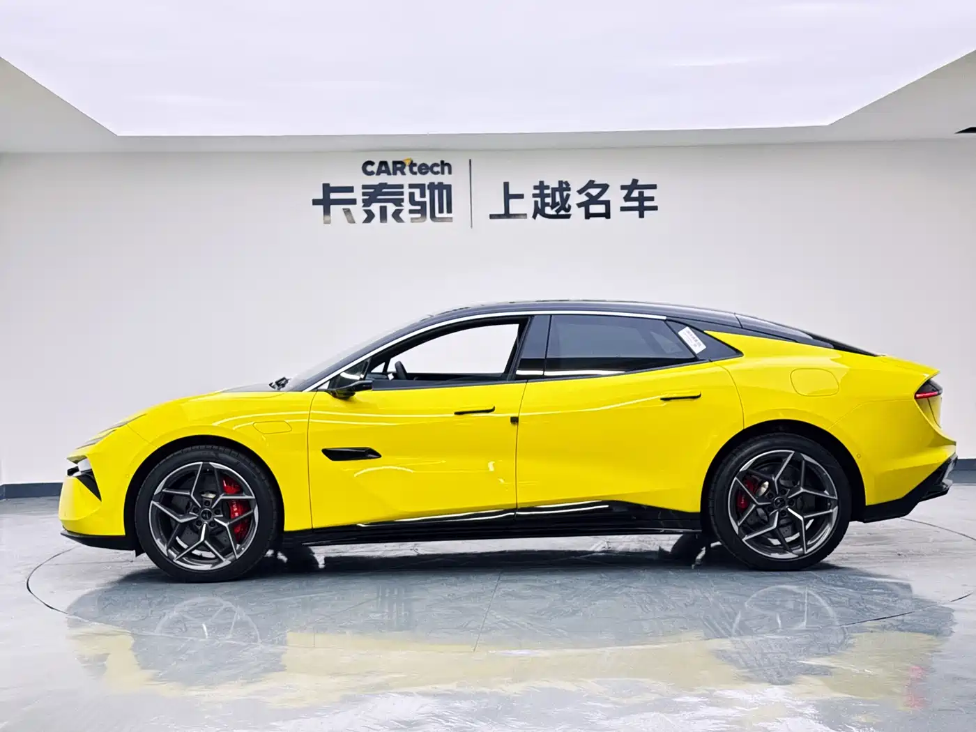 Lotus Cars EMEYA Blossom 2025 600 Luxury фото 8