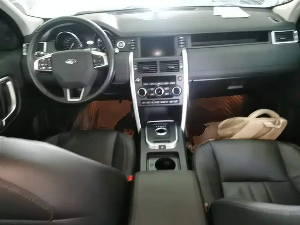 Land Rover Discovery Sport 2016 2.0T HSE фото 10