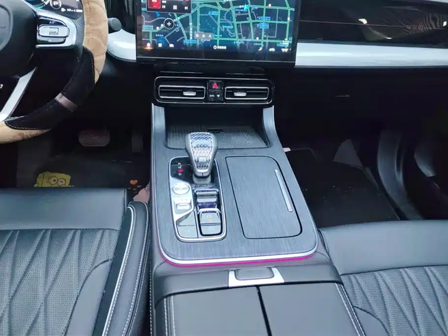 GAC Trumpchi Trumpchi GS8 2025 Pilot Series 2.0TGDI 2WD Luxury Edition 5-seater фото 16