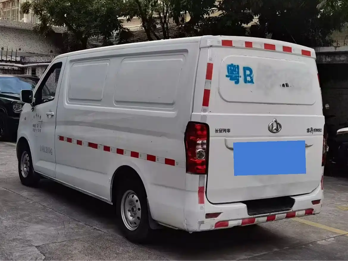 CHANGAN CHANGAN RUIXING EM80