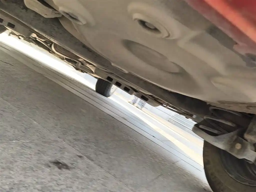 Volkswagen Polo 2016 1.4L Manual Trend фото 25