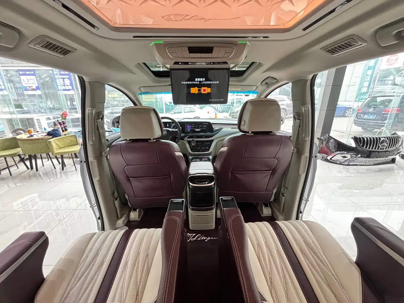Buick GL8 2021 ES Landlord 653T Comfort фото 17