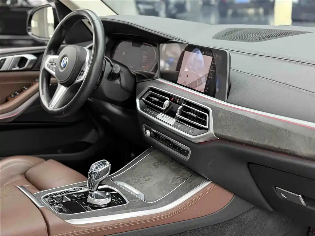 BMW X5 (Import) 2020 xDrive30i M Sport Package фото 27