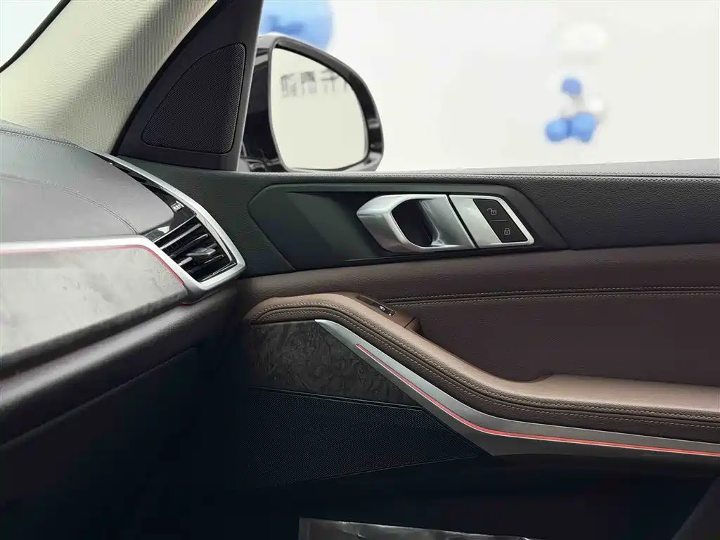 BMW X5 (Import) 2020 xDrive30i M Sport Package фото 9