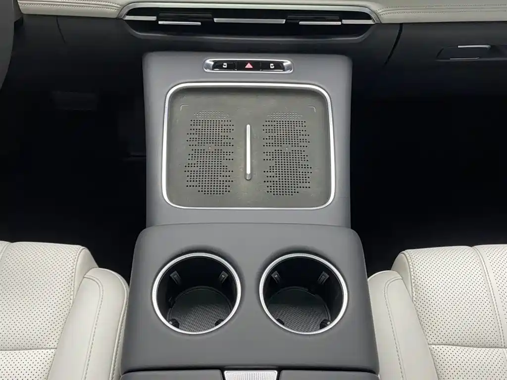Voyah Auto Voyah Dreamer 2025 PHEV AWD Flagship Kunpeng Edition фото 21