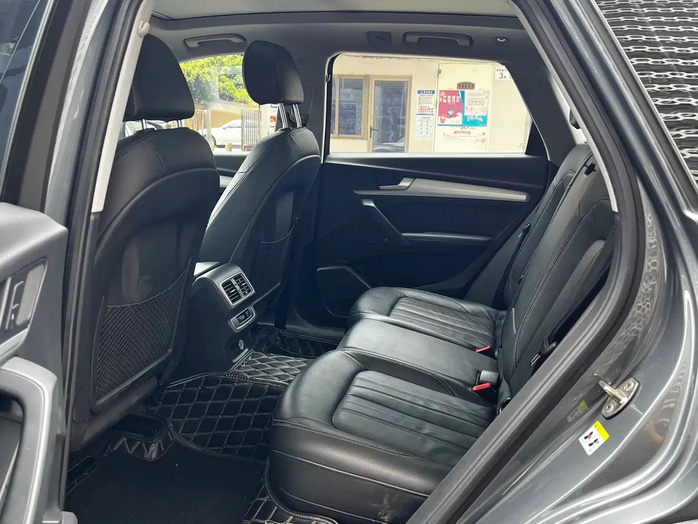 Audi Q5L 2020 Facelift 40 TFSI Honor Fashion фото 19