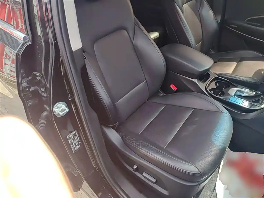 Hyundai Grand Santa Fe 2013 3.0L 7-Seater 4WD Luxury Edition фото 25