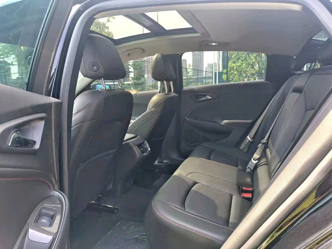 Chevrolet Malibu XL 2021 535T Auto Sharp Edition фото 4
