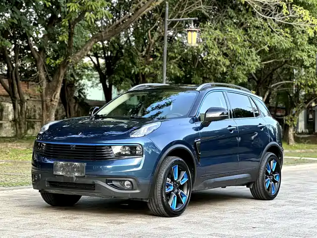 Lynk & Co 01 2019 2.0T 2WD Shine Pro Version China VI — фото 4