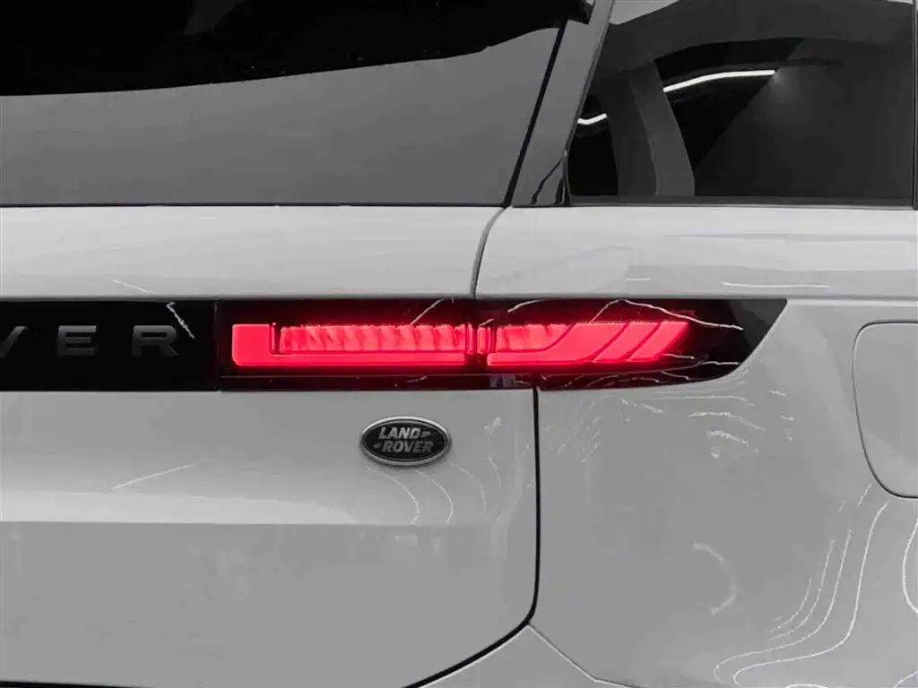 Land Rover Range Rover Sport 2025 400PS Dynamic SE фото 6