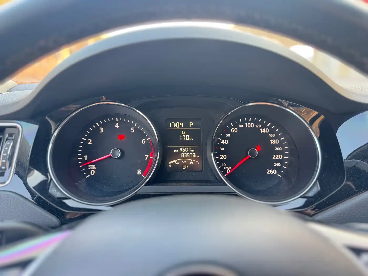 Volkswagen Sagitar 2015 1.6L Automatic Comfort фото 11