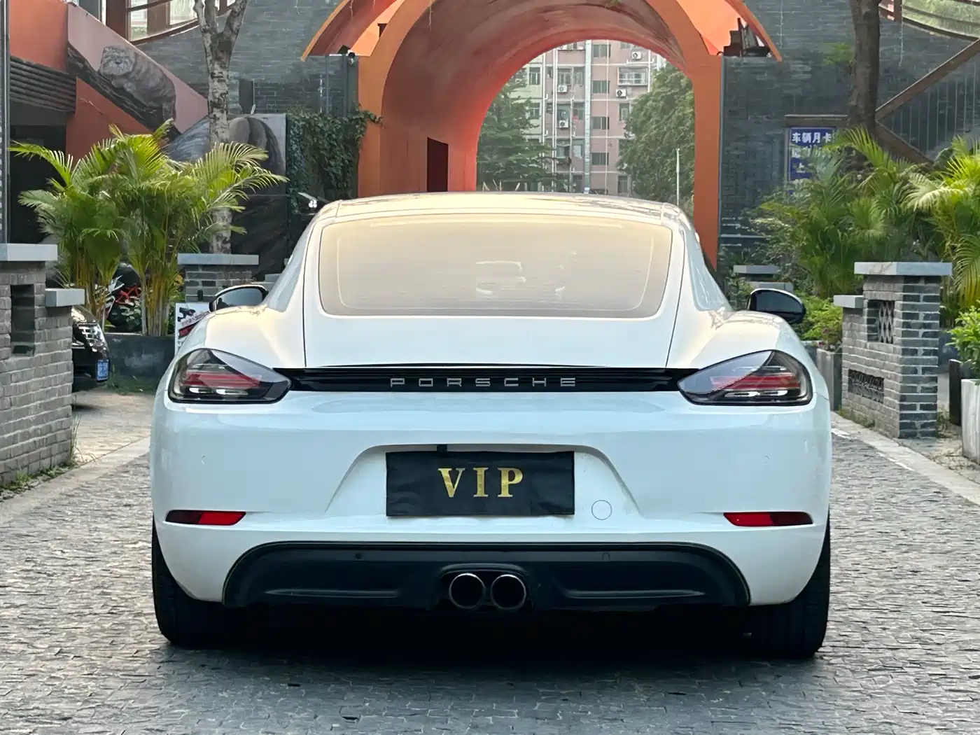 Porsche 718 2018 Cayman 2.0T фото 8