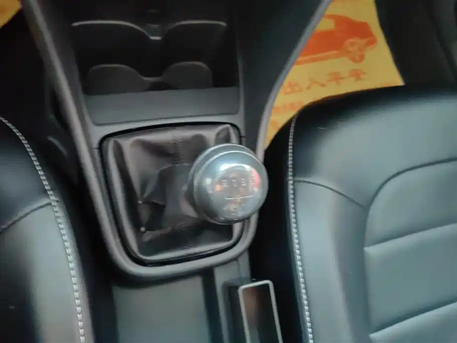 Volkswagen Santana 2015 1.4L Manual Trend Edition фото 16