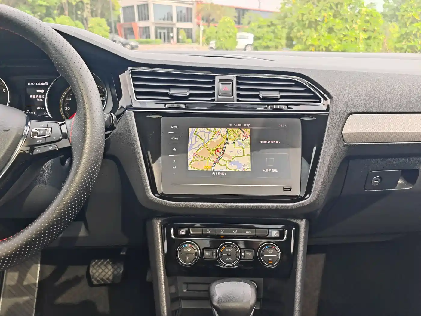 Volkswagen Tiguan L 2019 330TSI Automatic 2WD Panorama Comfort Edition China VI фото 13