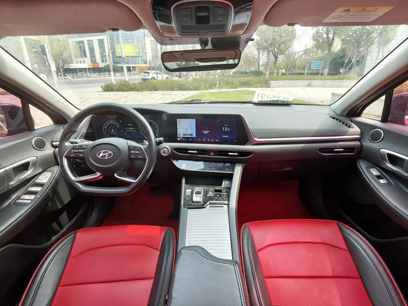 Hyundai Sonata 2020 270TGDi DCT GL Leading Edition фото 10