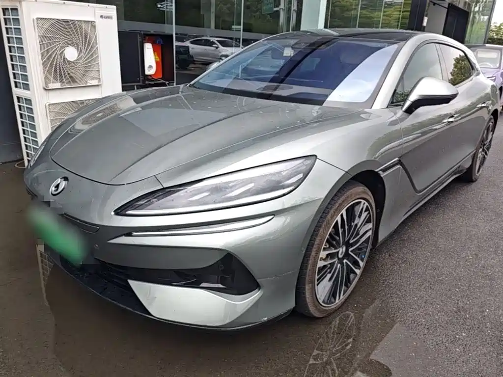 Denza Z9GT 2024 1100 AWD Ultra Edition фото 2