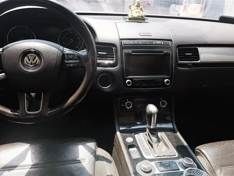 Volkswagen Touareg 2017 3.0TSI Explorer Edition фото 12
