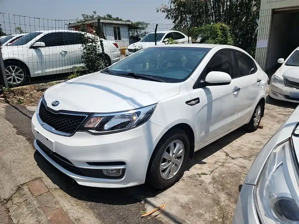 Kia K2 2015 Sedan 1.4L AT GLS