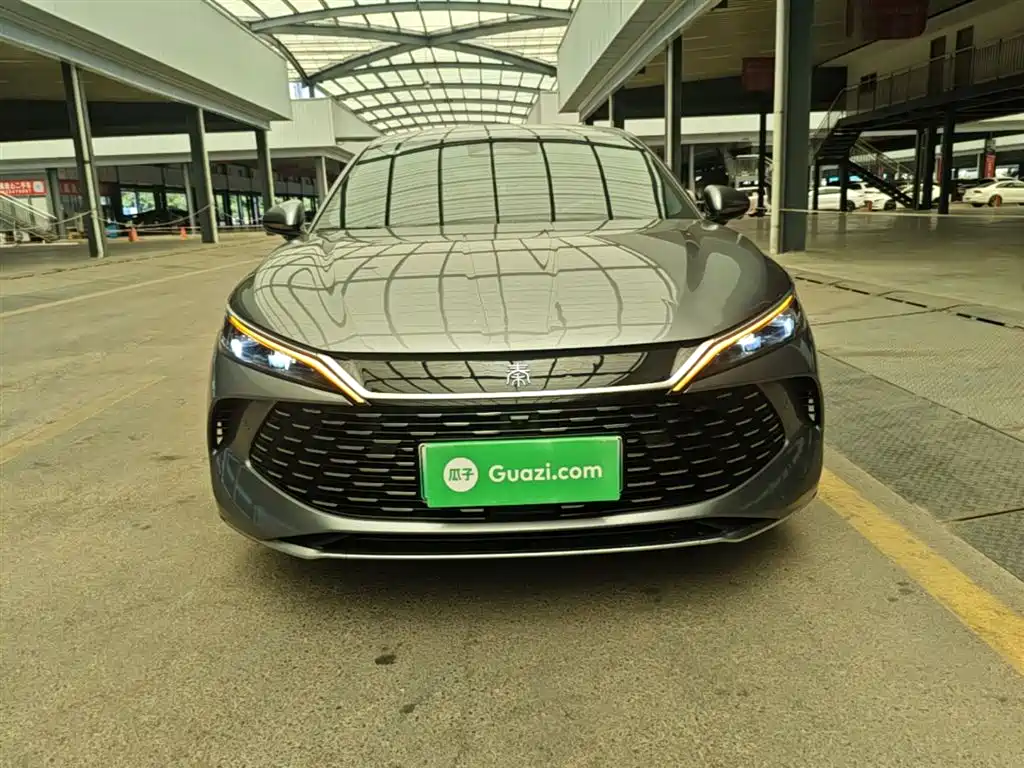 BYD Qin L 2025 DM-i Smart Drive Edition 80KM Leading фото 3