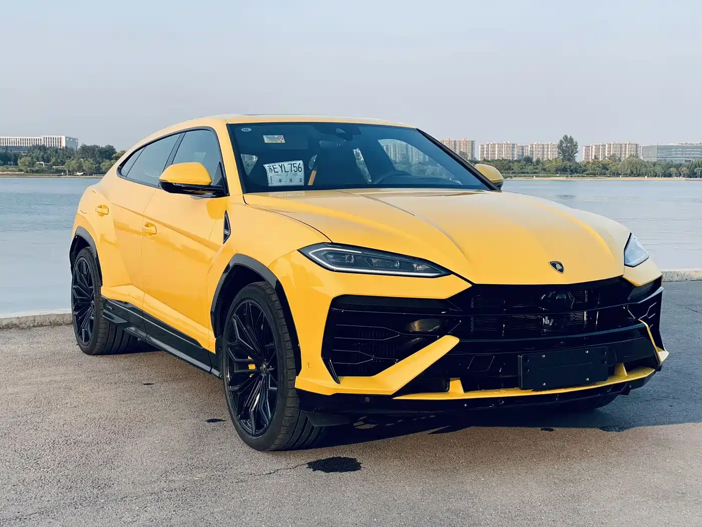 Lamborghini Urus SE 2026 2025 4.0T Standard Edition