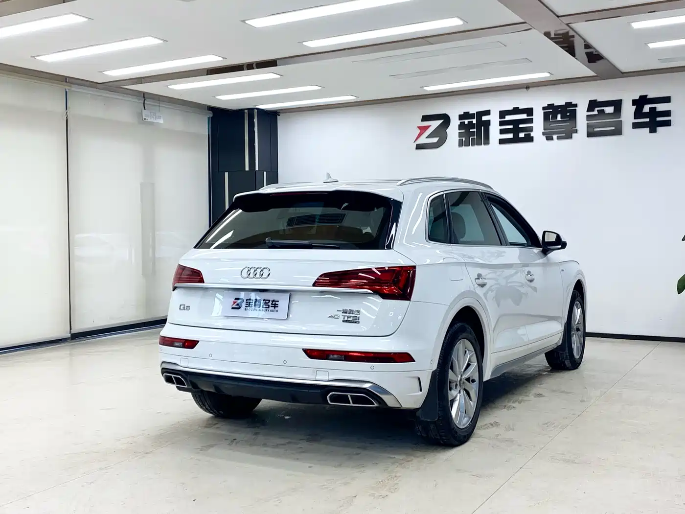 Audi Q5L 2022 40T Luxury Dynamic фото 19