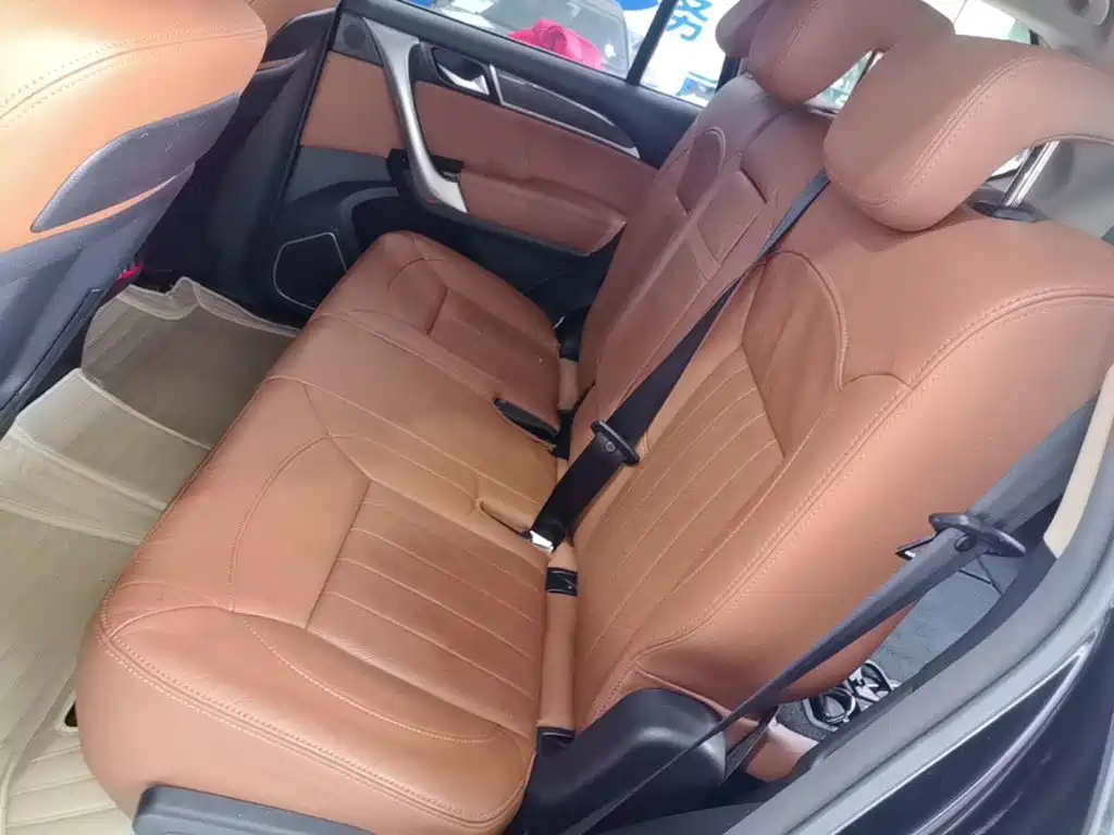Haval H9 2015 2015 2.0T 4WD Luxury 7-Seater
