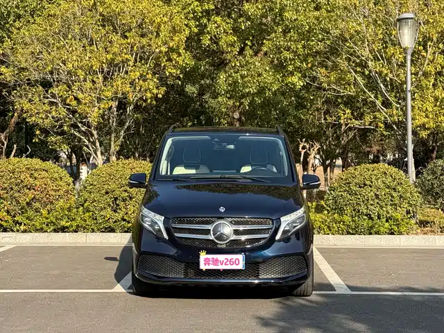 MERCEDES-BENZ V CLASS