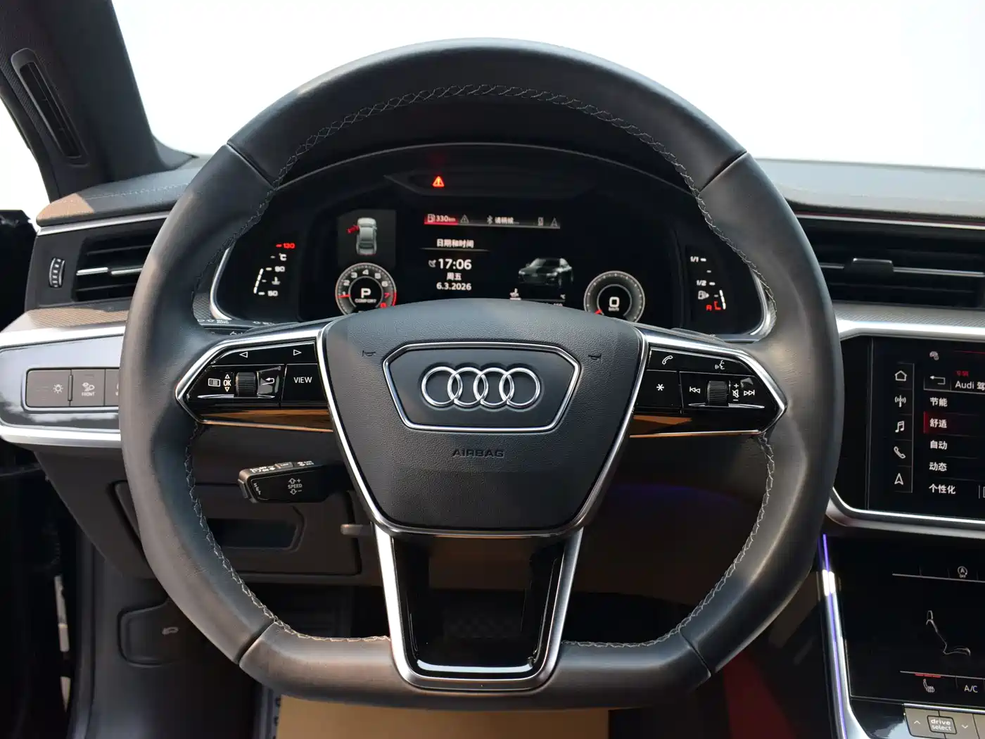 Audi A7L 2024 45 TFSI quattro S-line Black Warrior Edition фото 8