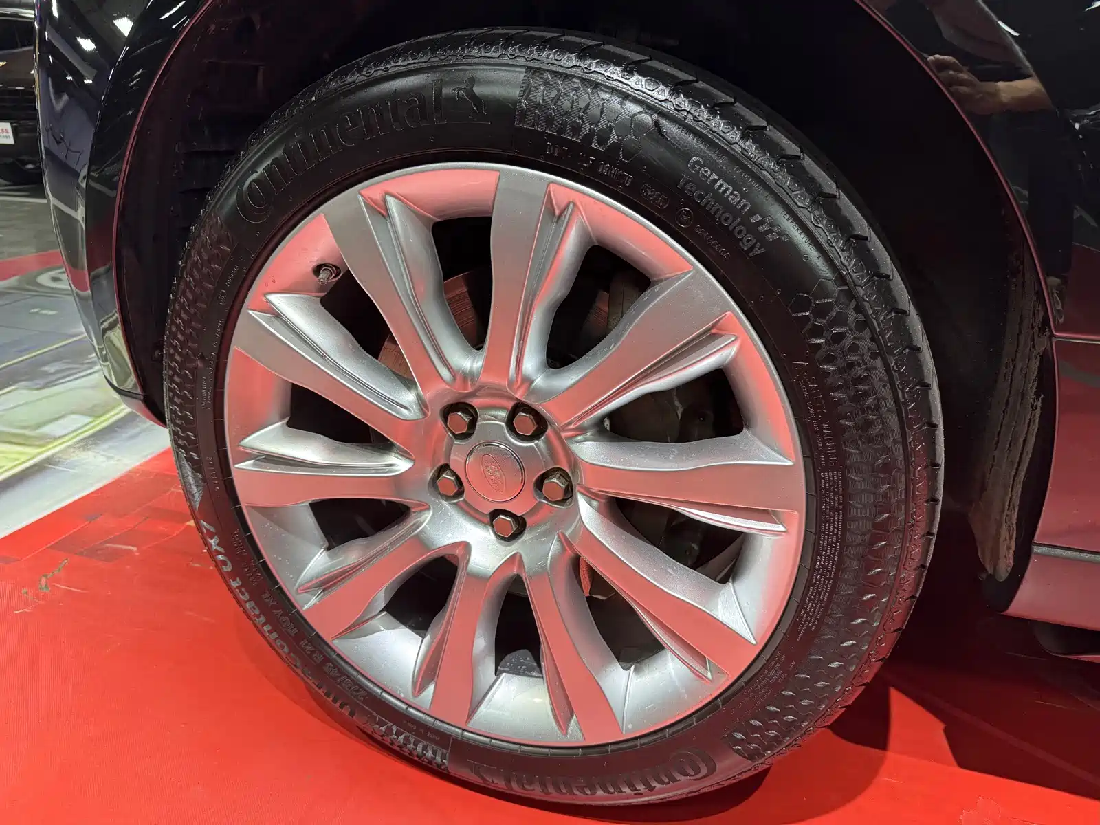Фото 9 - Land Rover Range Rover