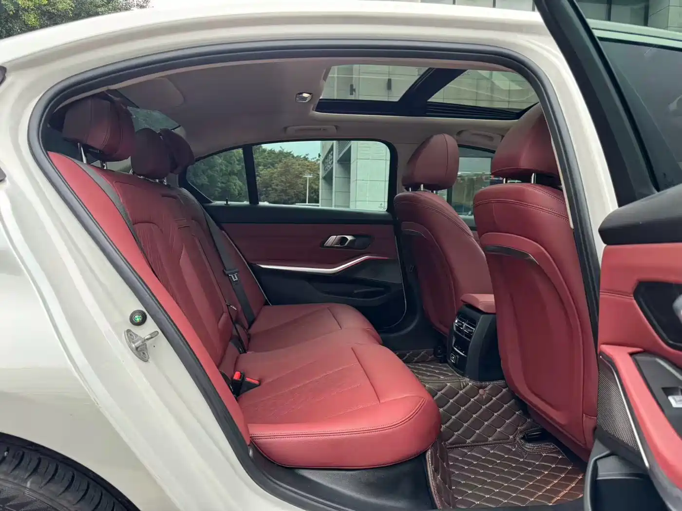 BMW 3 Series 2023 325Li M Sport Package фото 4