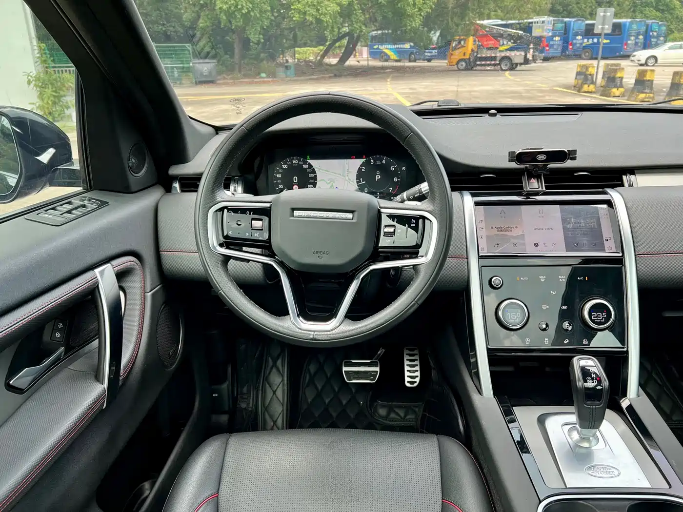 Land Rover Discovery Sport 2022 Model Year Facelift 249PS Metropolitan Edition фото 14