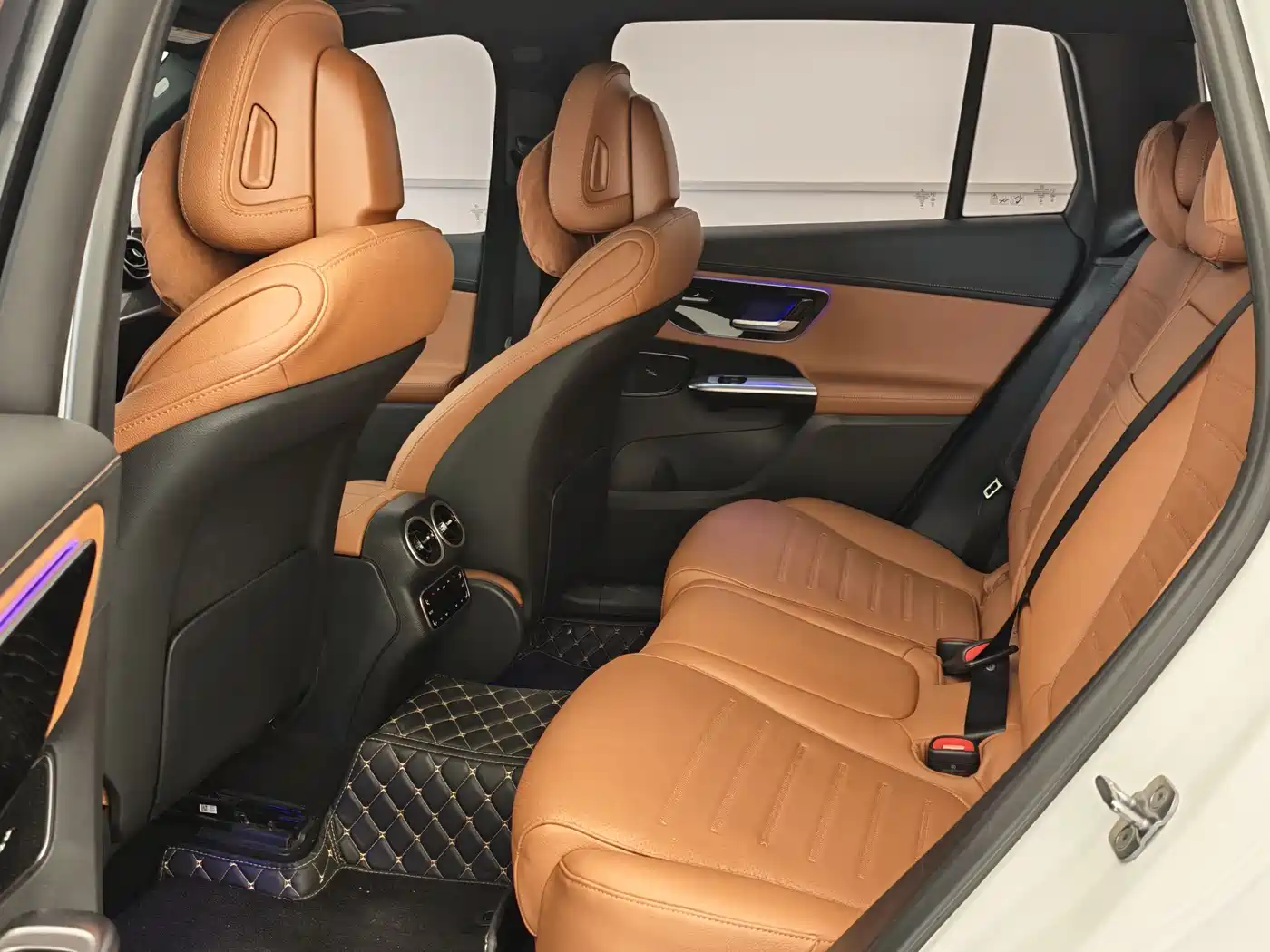 Mercedes-Benz GLC 2023 GLC 260 L 4MATIC Sport 5-seater фото 10