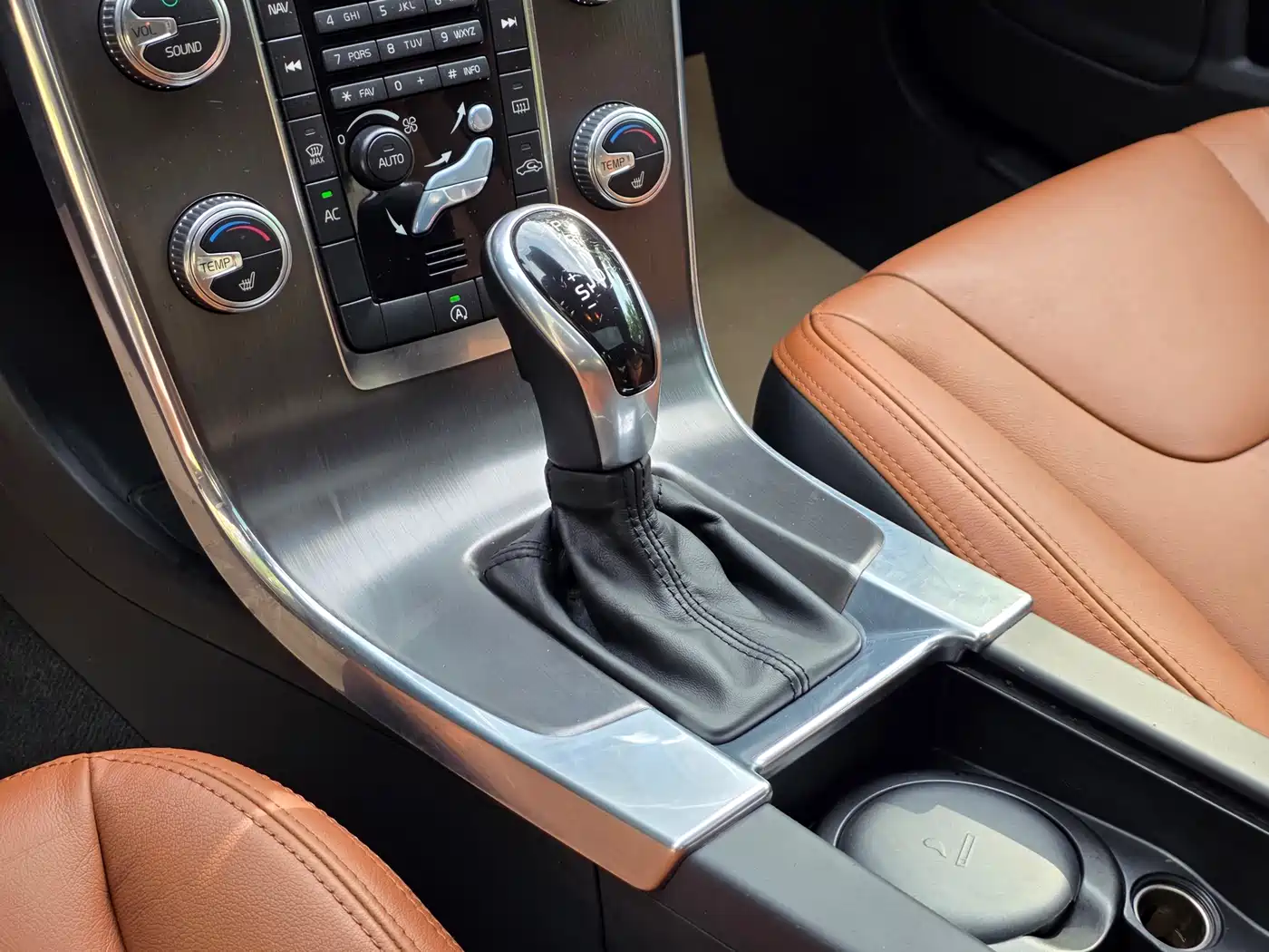Фото 20 - Volvo S60