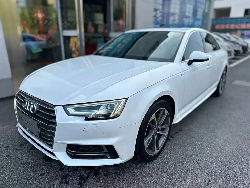 Audi A4L 2019 40 TFSI Fashion (China V)