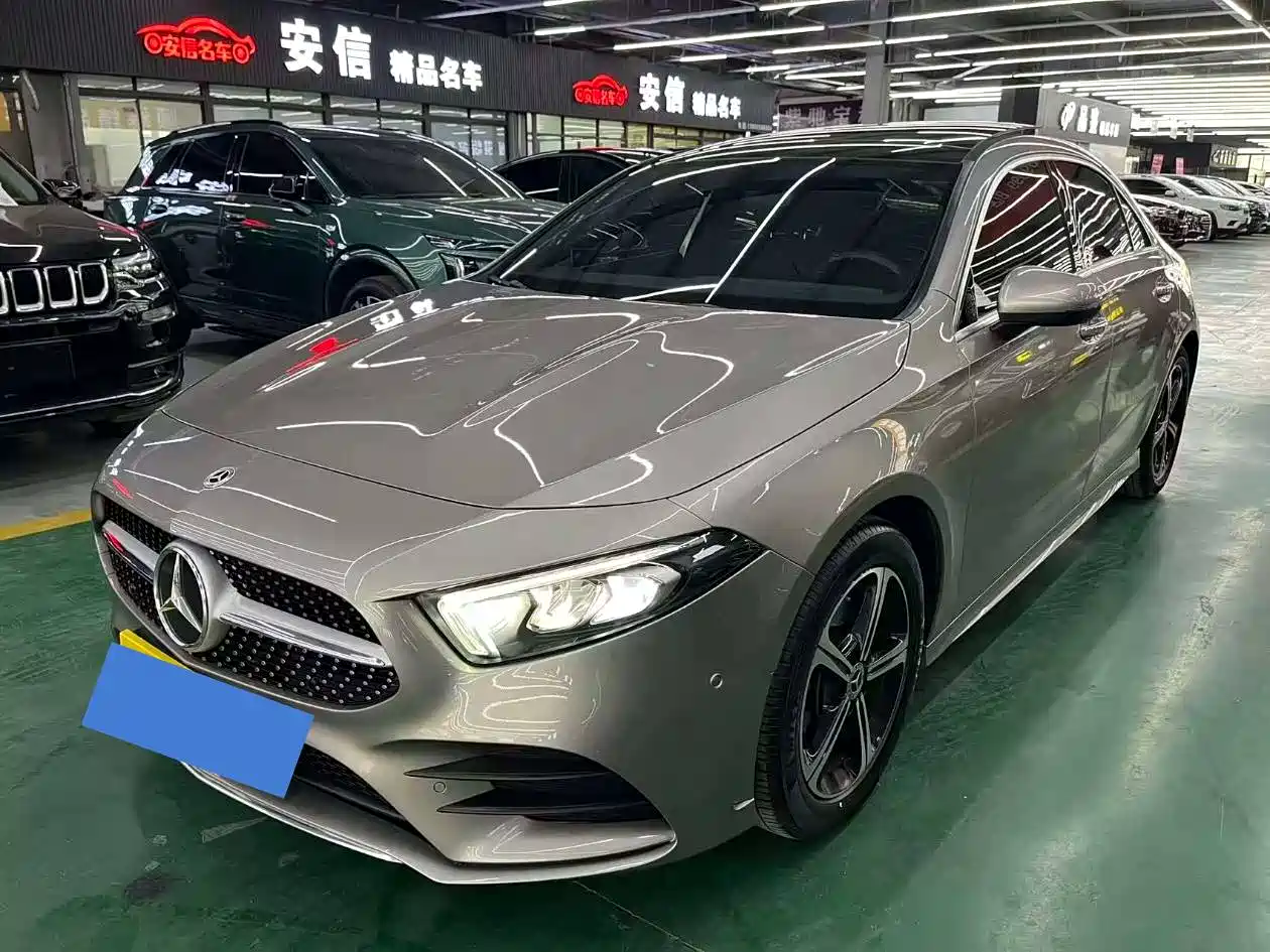Mercedes-Benz A-Class 2022 Facelift II A 200 L Sport Sedan Fashion