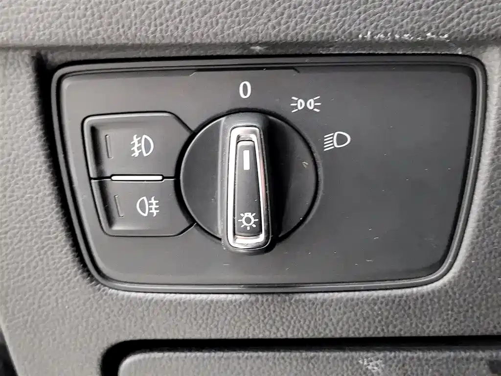 Volkswagen Magotan 2018 330TSI DSG Leading фото 21