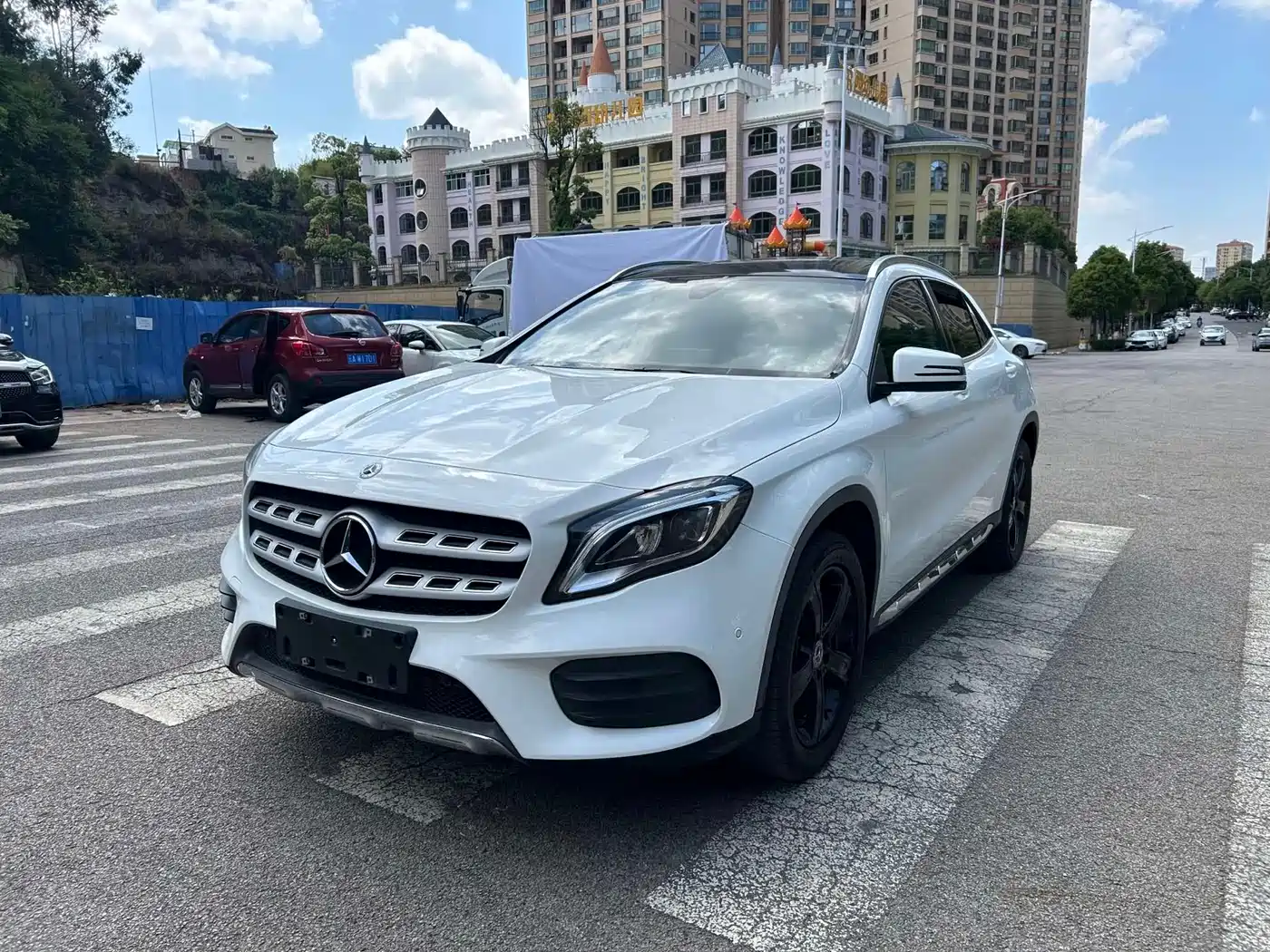 Mercedes-Benz GLA 2018 GLA 200 Fashion