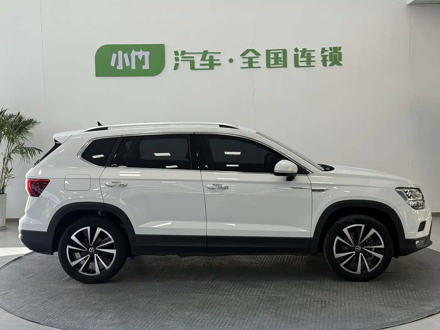 Volkswagen Tharu 2021 280TSI 2WD Luxury Plus фото 8